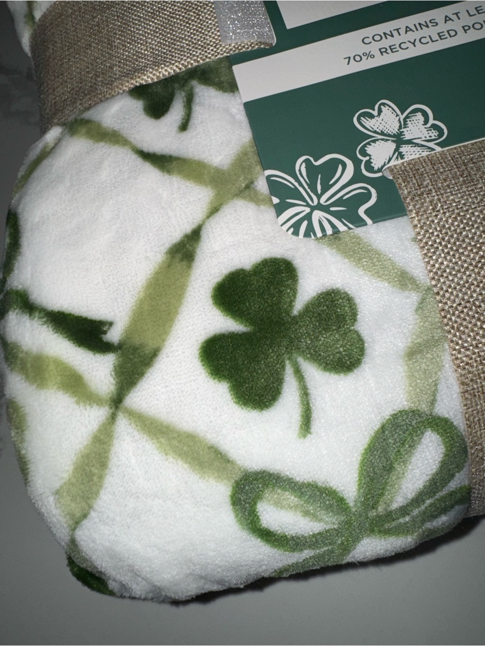 The Farmhouse by Rachel Ashwell Lucky Green Clovers & Bows Plush Blanket NEW - Picture 3 of 5